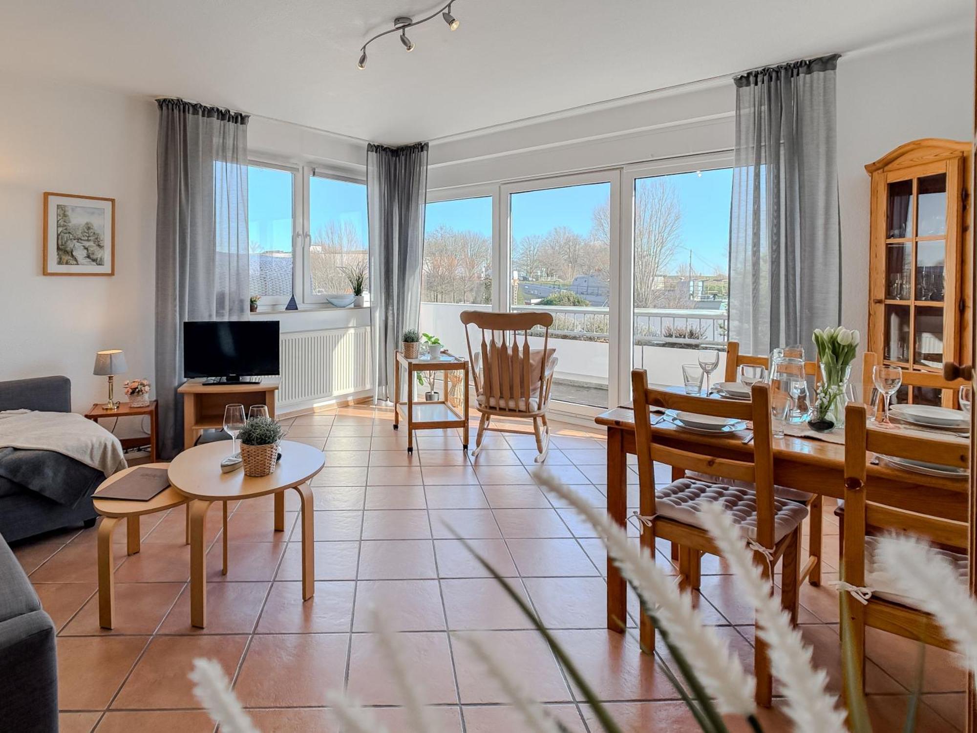 Fewo Jadekieker Mit Balkon - Horumersiel Bagian luar foto